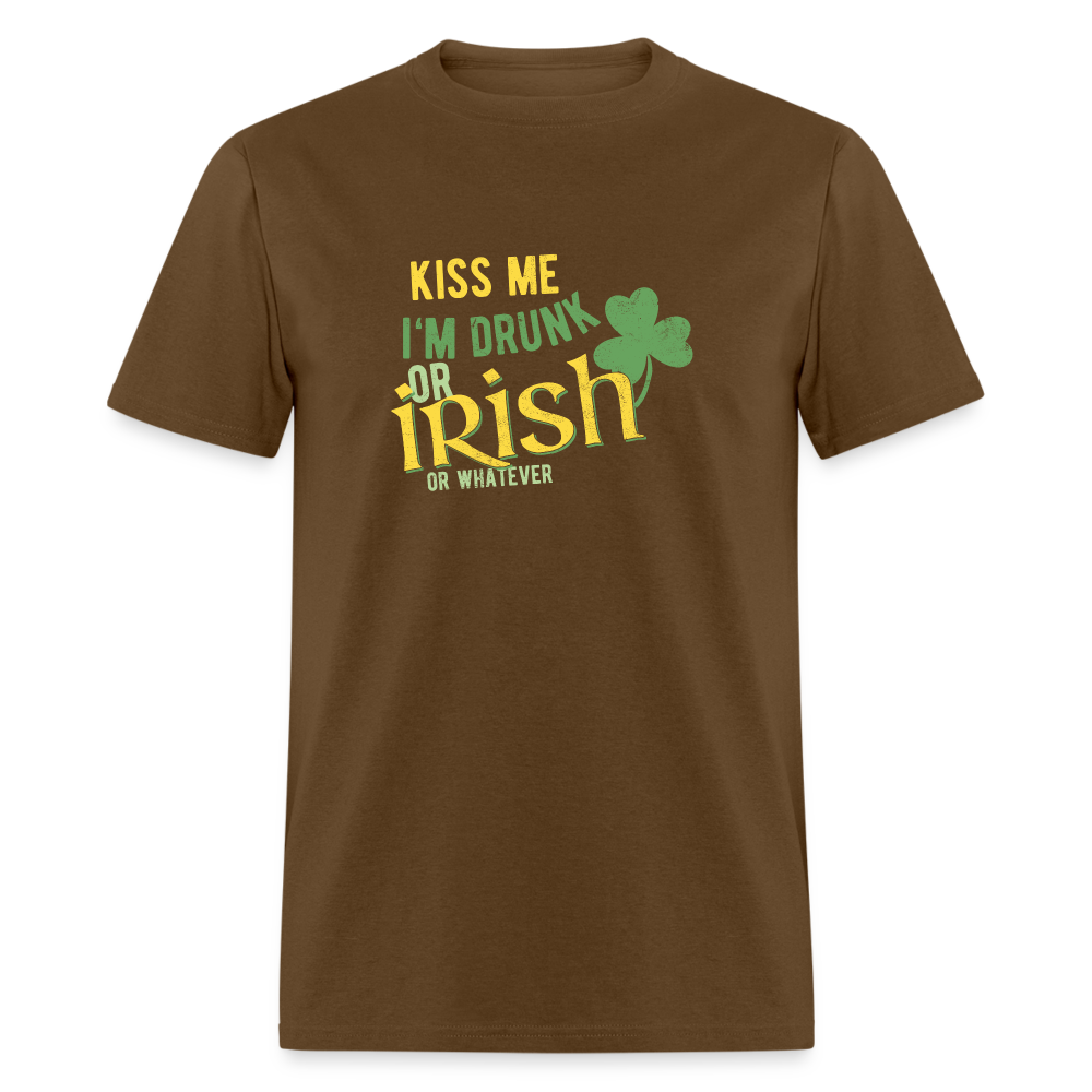 Unisex Classic T-Shirt - Kiss me I'm Irish - brown